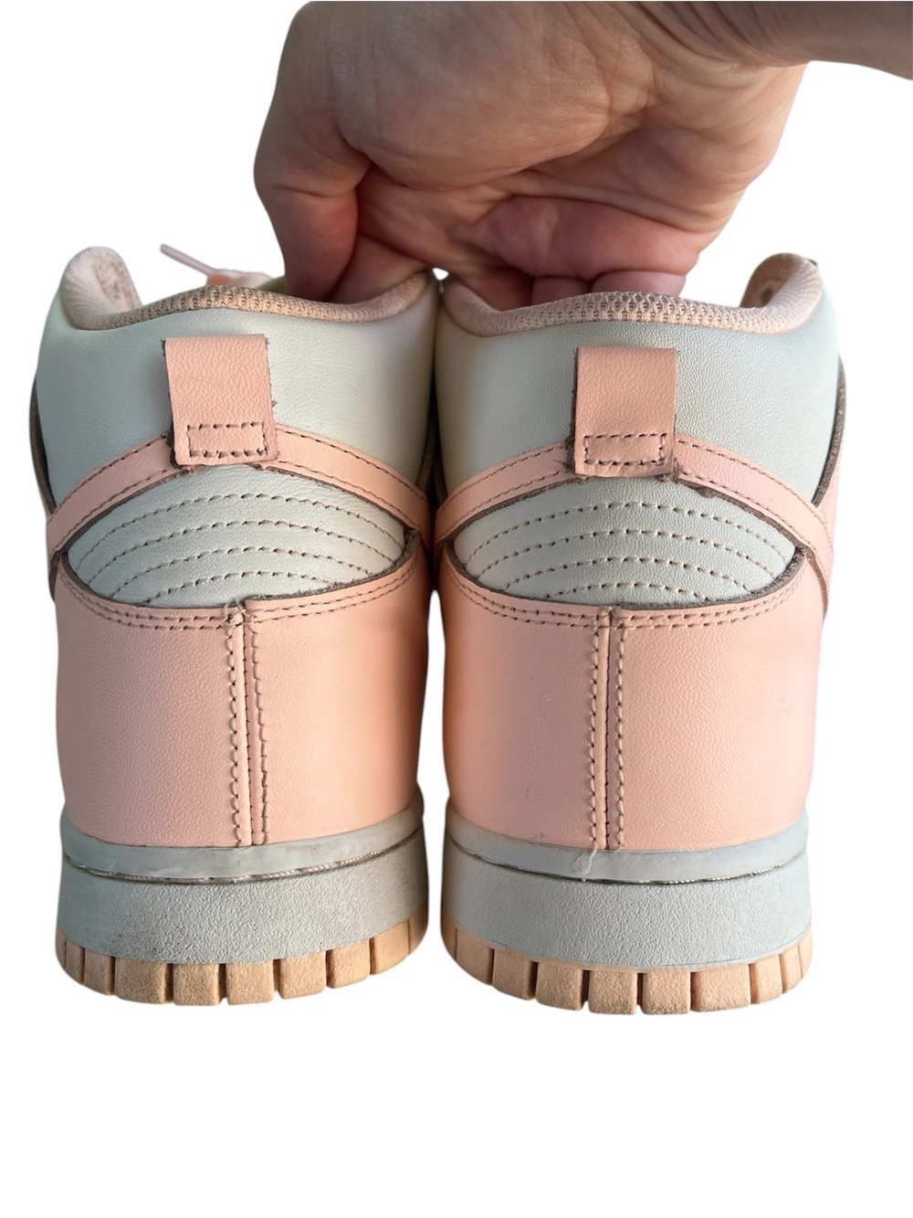 Women’s Nike dunk high crimson tint size 9.5 - Picture 5 of 10